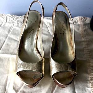 Jessica Simpson Gold Slingback Stilettos Size 7.5